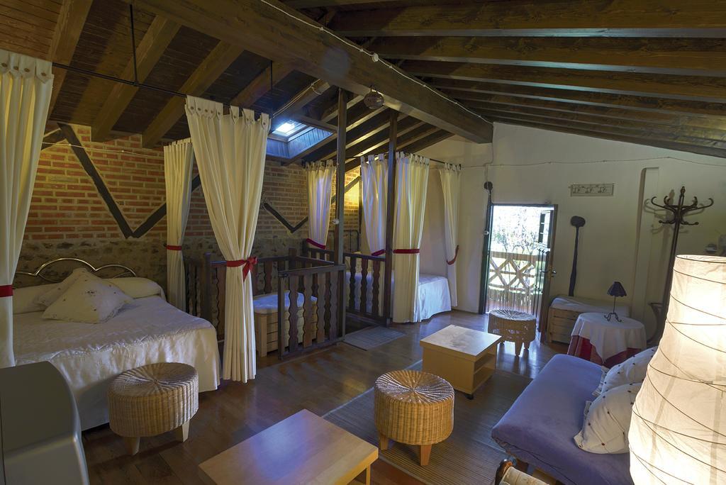 Apartamentos Rurales Tia Josefa Торнавакас Екстер'єр фото