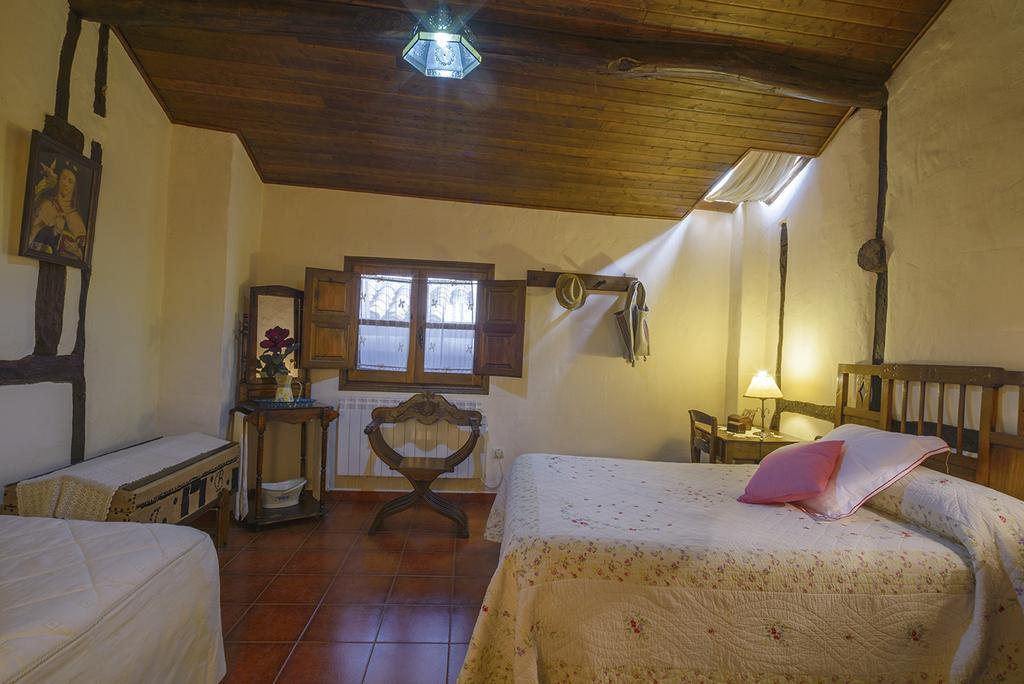 Apartamentos Rurales Tia Josefa Торнавакас Екстер'єр фото