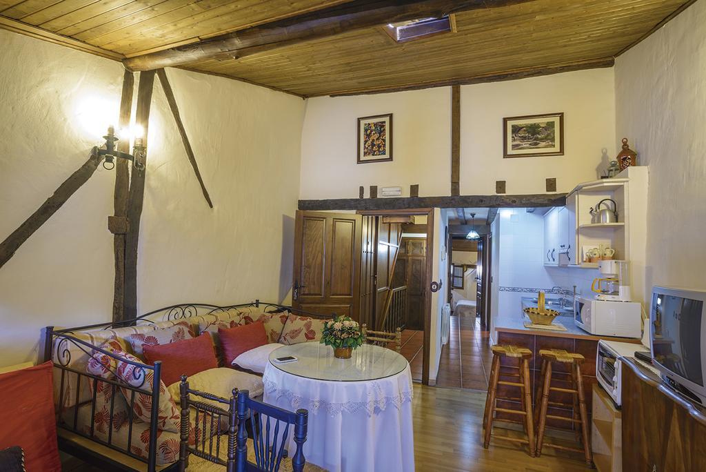 Apartamentos Rurales Tia Josefa Торнавакас Екстер'єр фото