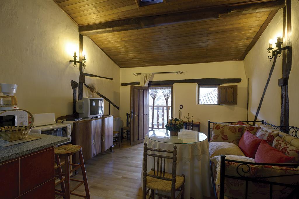 Apartamentos Rurales Tia Josefa Торнавакас Екстер'єр фото